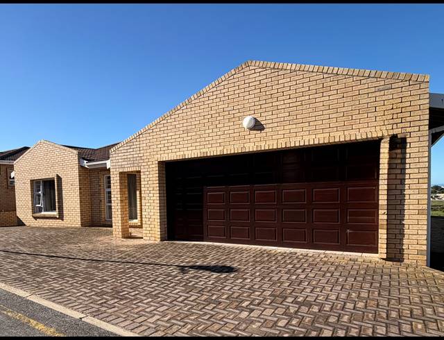 3 BEDROOM HOUSE FOR SALE IN WAVECREST